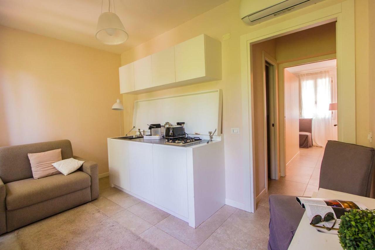 Art Apartment *